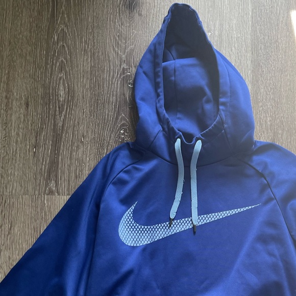 Nike Therma-fit - Picture 2 of 4